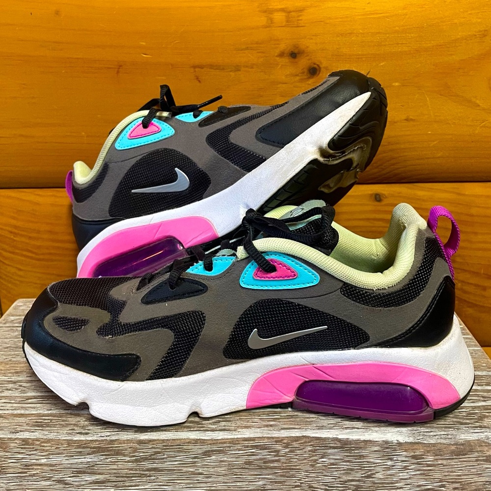 NIKE Air Max 200